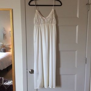 Vintage long white nightgown